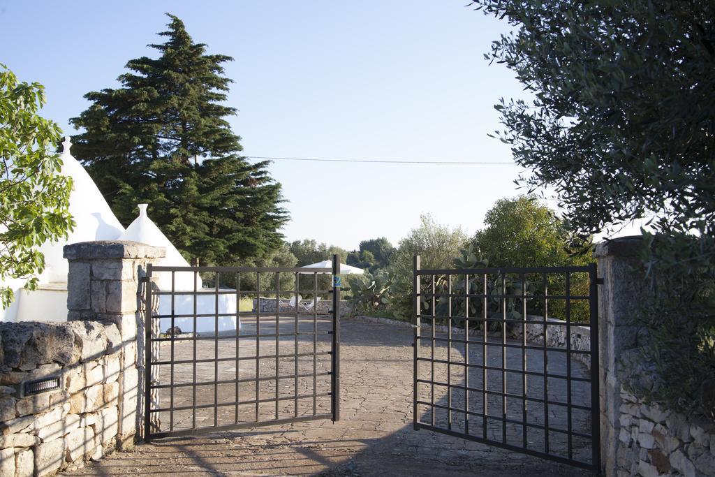 Trullo Degli Ulivi Villa Ostuni Exterior photo