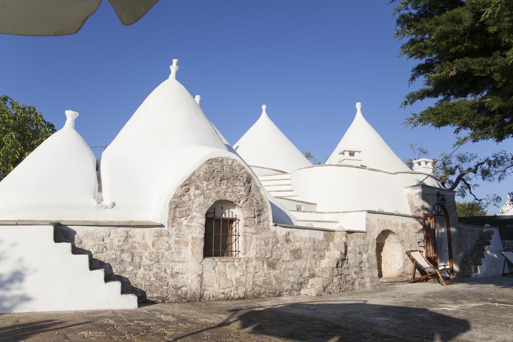 Trullo Degli Ulivi Villa Ostuni Exterior photo